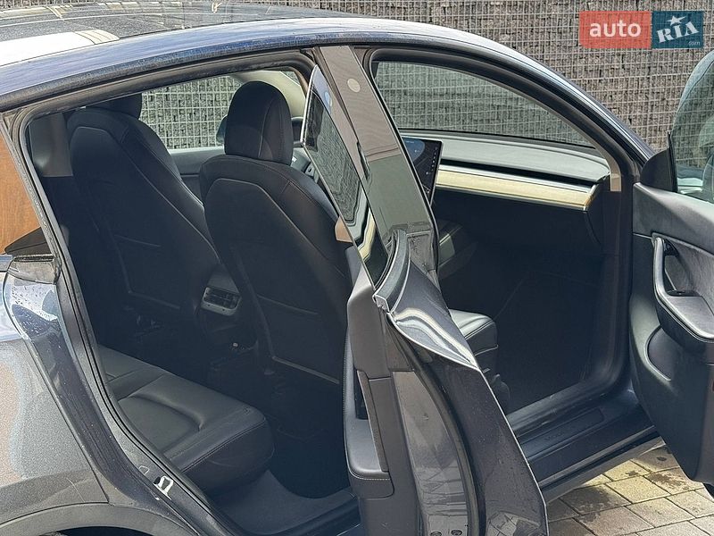 Позашляховик / Кросовер Tesla Model Y 2021 в Луцьку фото 48 Позашляховик / Кросовер Tesla Model Y 2021 в Луцьку