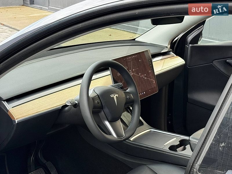 Позашляховик / Кросовер Tesla Model Y 2021 в Луцьку фото 51 Позашляховик / Кросовер Tesla Model Y 2021 в Луцьку