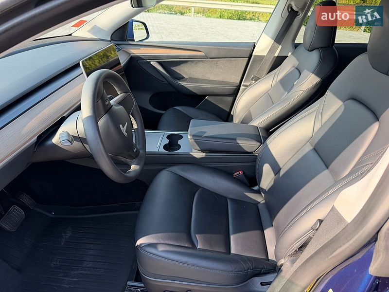 Внедорожник / Кроссовер Tesla Model Y 2023 в Золочеве