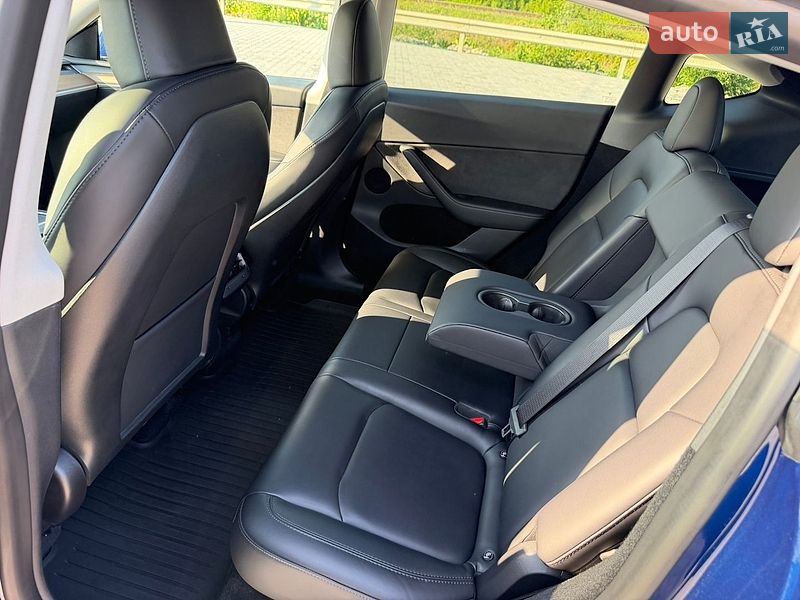Внедорожник / Кроссовер Tesla Model Y 2023 в Золочеве