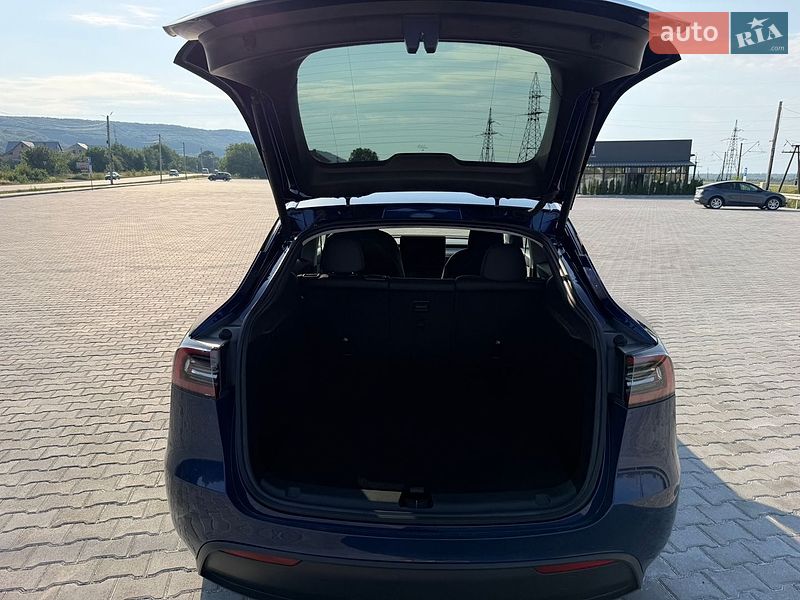 Внедорожник / Кроссовер Tesla Model Y 2023 в Золочеве