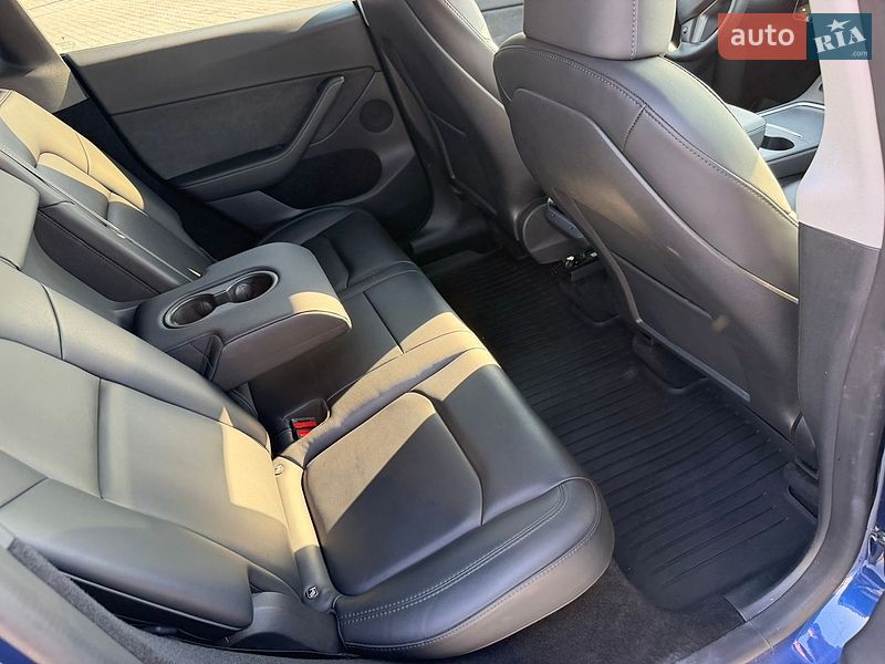 Внедорожник / Кроссовер Tesla Model Y 2023 в Золочеве