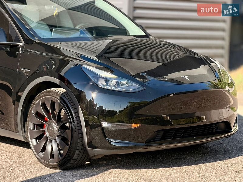 Внедорожник / Кроссовер Tesla Model Y 2022 в Харькове
