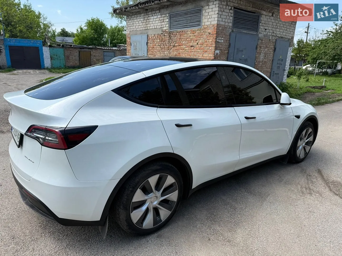 2024 Tesla Model Y - мініатюра 3