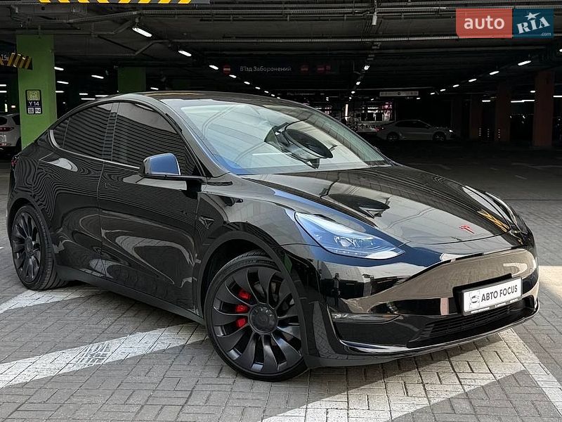 Tesla Model Y 2023