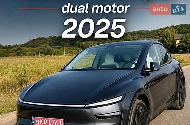 Внедорожник / Кроссовер Tesla Model Y 2025 в Киеве