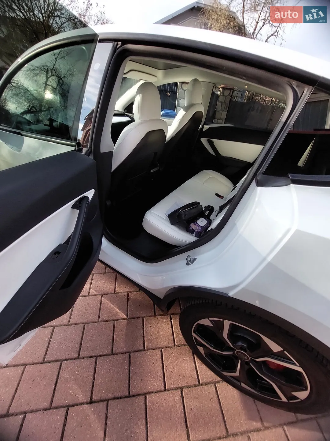2020 Tesla Model Y - мініатюра 69