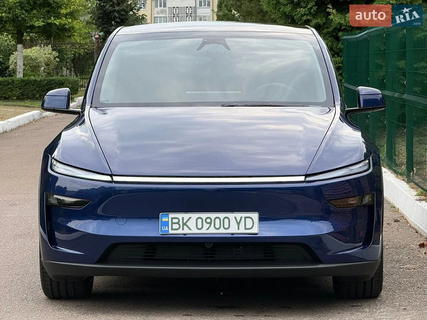 2025 Tesla Model Y - мініатюра 5