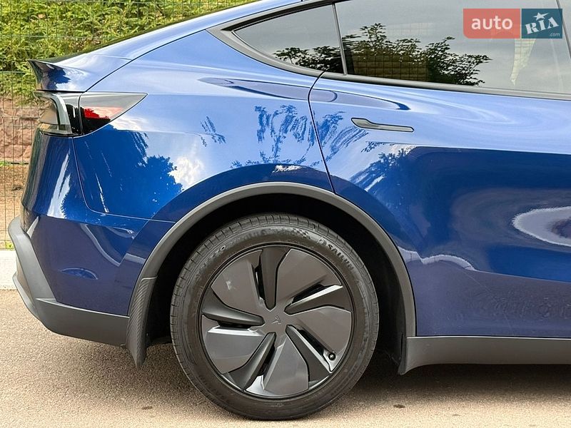 Позашляховик / Кросовер Tesla Model Y 2025 в Рівному фото 21 Позашляховик / Кросовер Tesla Model Y 2025 в Рівному
