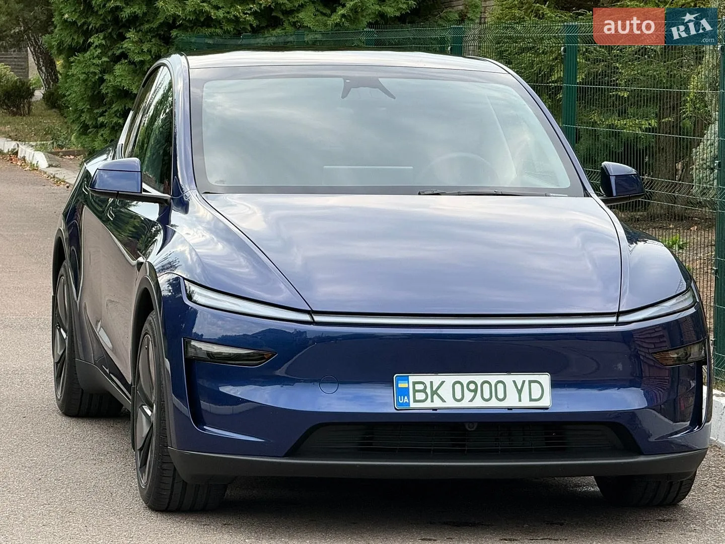 2025 Tesla Model Y - мініатюра 25