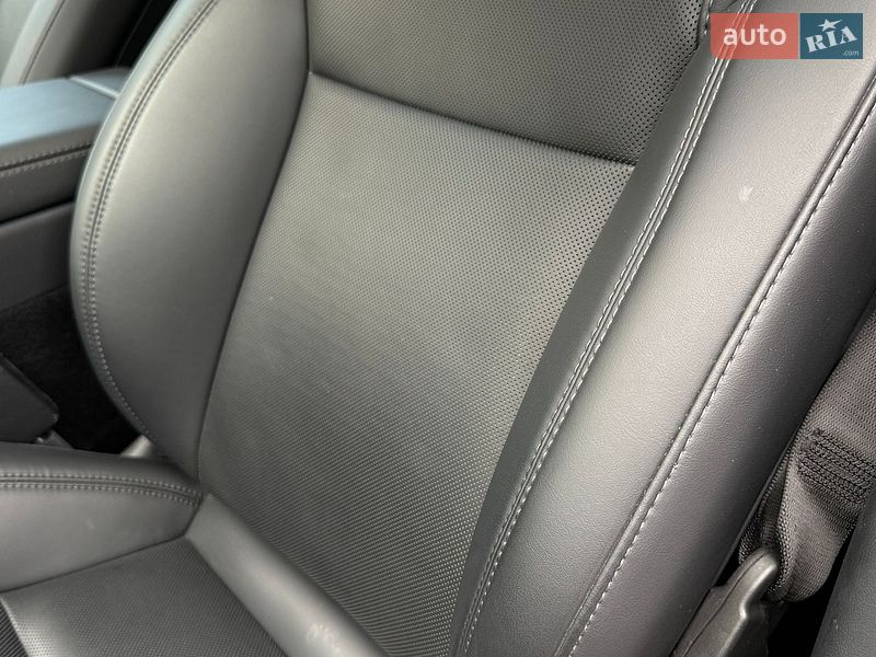 Позашляховик / Кросовер Tesla Model Y 2025 в Рівному фото 79 Позашляховик / Кросовер Tesla Model Y 2025 в Рівному
