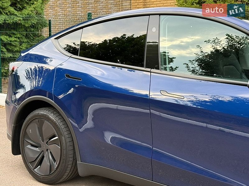 Позашляховик / Кросовер Tesla Model Y 2025 в Рівному фото 126 Позашляховик / Кросовер Tesla Model Y 2025 в Рівному