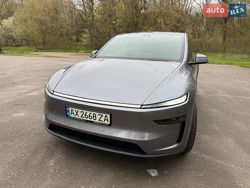 Внедорожник / Кроссовер Tesla Model Y 2025 в Харькове
