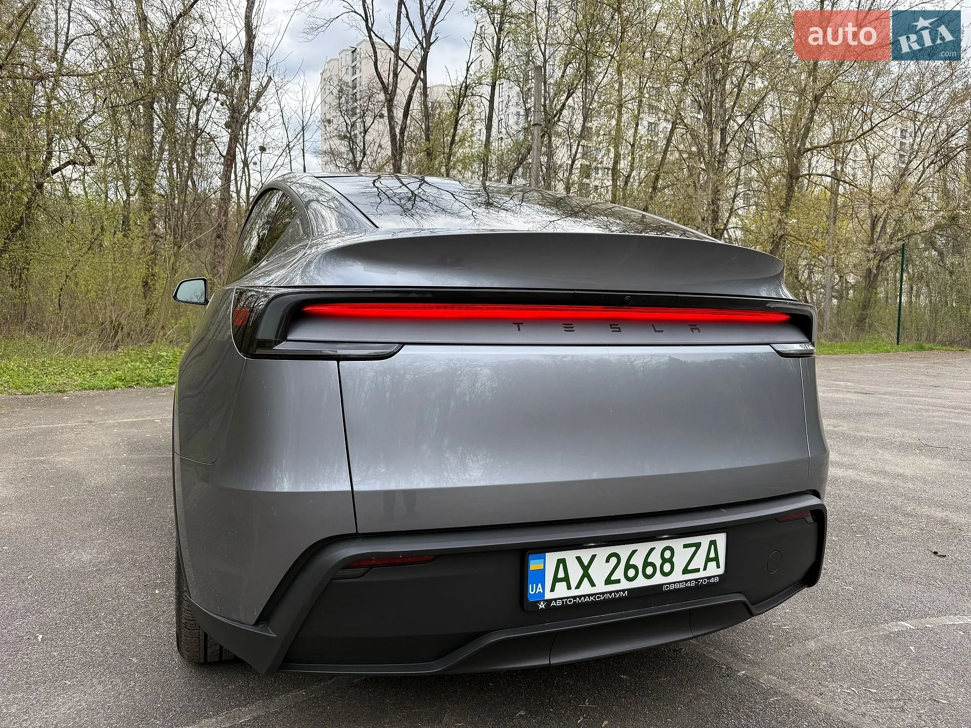 2025 Tesla Model Y - мініатюра 5