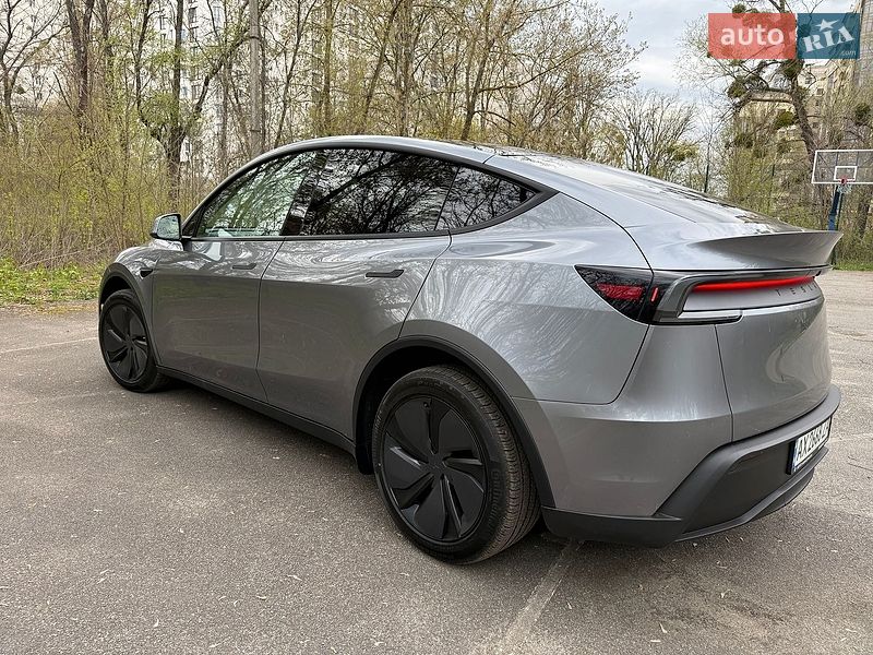 Внедорожник / Кроссовер Tesla Model Y 2025 в Харькове