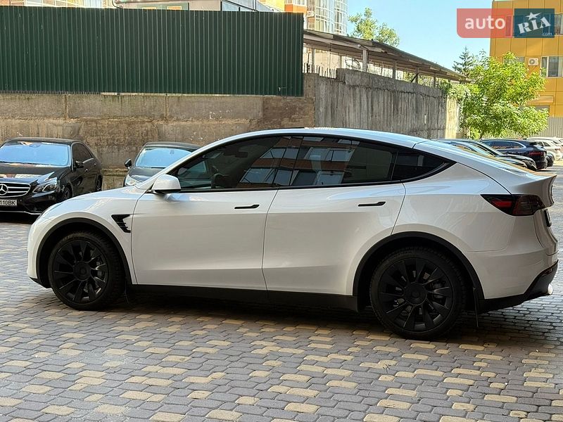 Внедорожник / Кроссовер Tesla Model Y 2023 в Виннице