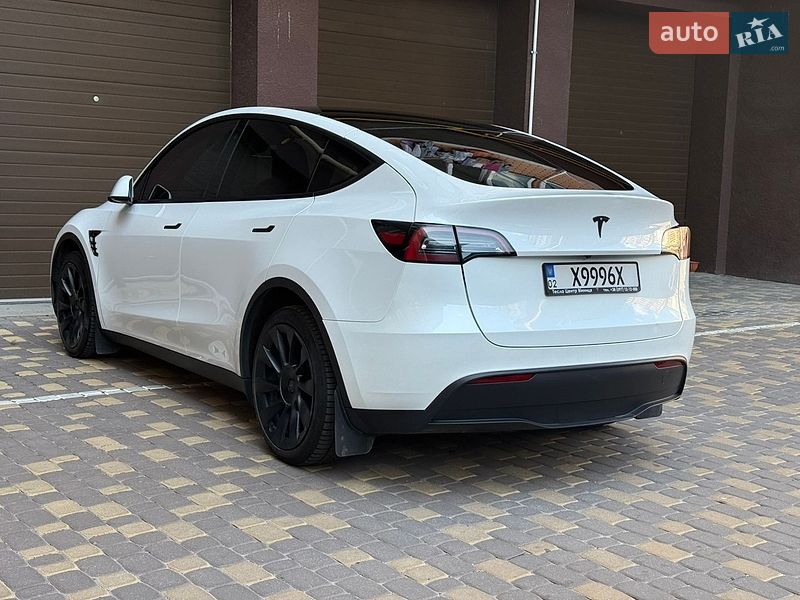 Внедорожник / Кроссовер Tesla Model Y 2023 в Виннице