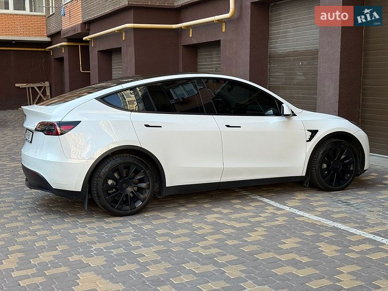 Внедорожник / Кроссовер Tesla Model Y 2023 в Виннице