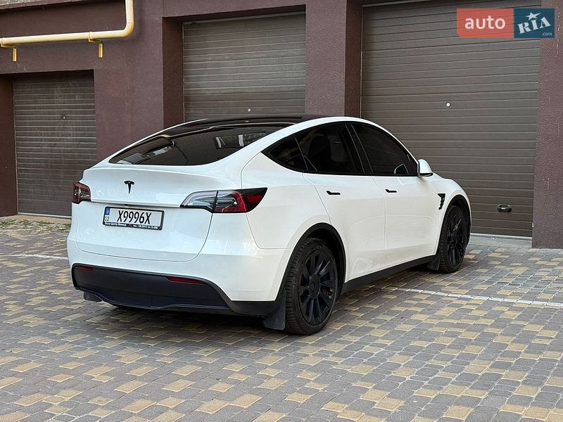 Внедорожник / Кроссовер Tesla Model Y 2023 в Виннице