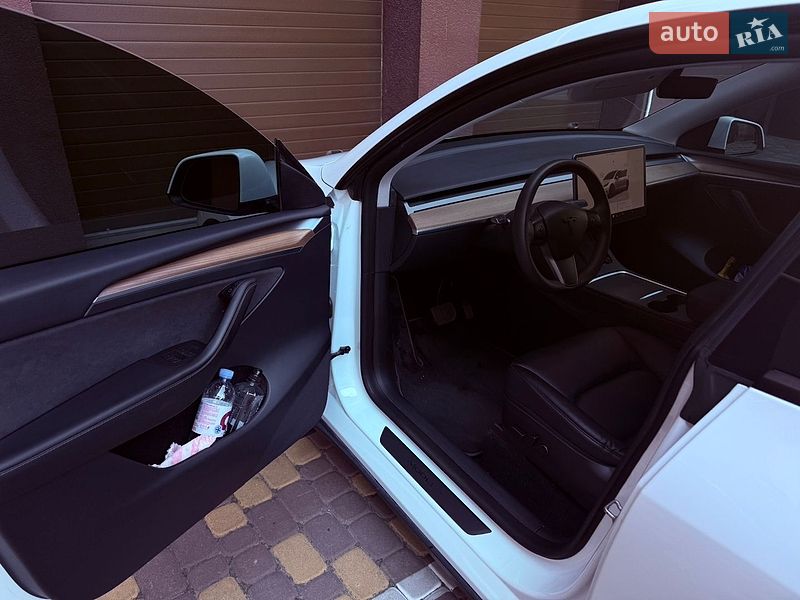 Внедорожник / Кроссовер Tesla Model Y 2023 в Виннице
