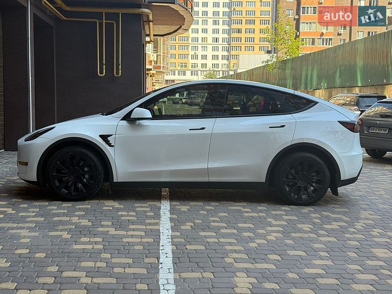 Внедорожник / Кроссовер Tesla Model Y 2023 в Виннице