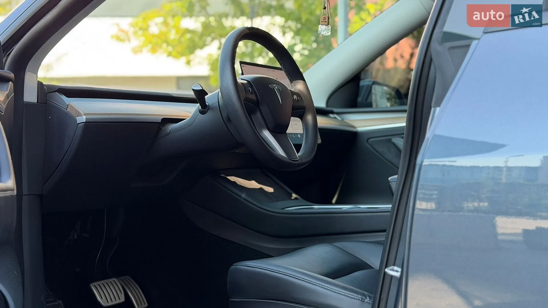 2022 Tesla Model Y - мініатюра 23