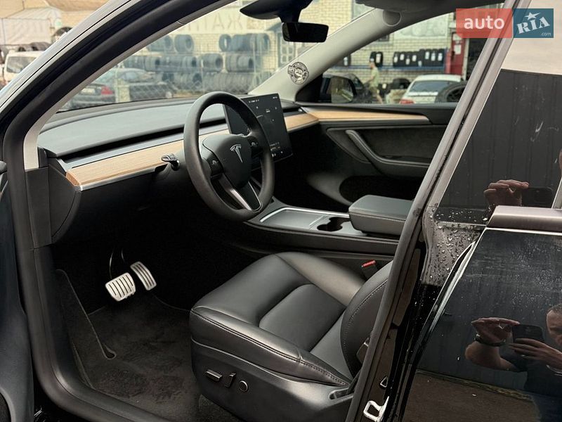 Позашляховик / Кросовер Tesla Model Y 2024 в Житомирі