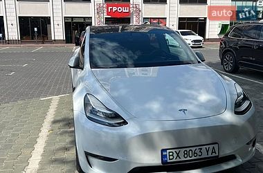 Позашляховик / Кросовер Tesla Model Y 2021 в Хмельницькому