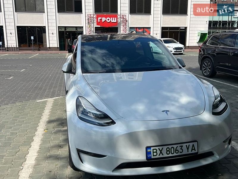Позашляховик / Кросовер Tesla Model Y 2021 в Хмельницькому