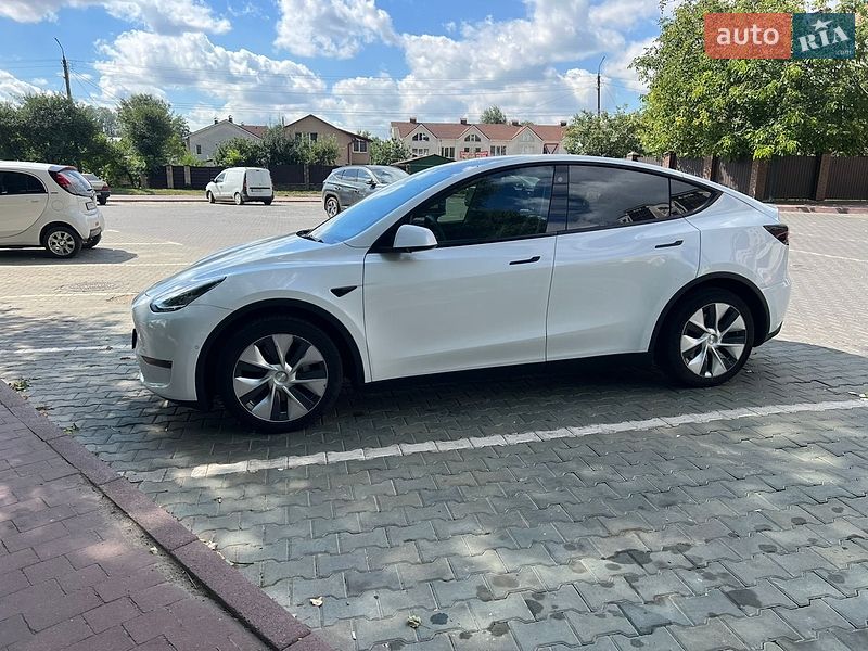 Позашляховик / Кросовер Tesla Model Y 2021 в Хмельницькому