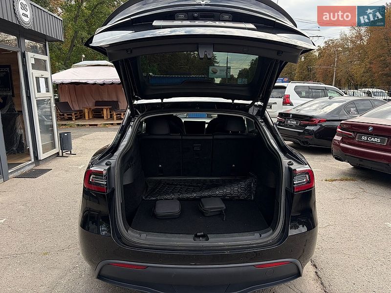 Внедорожник / Кроссовер Tesla Model Y 2022 в Полтаве фото 20 Внедорожник / Кроссовер Tesla Model Y 2022 в Полтаве