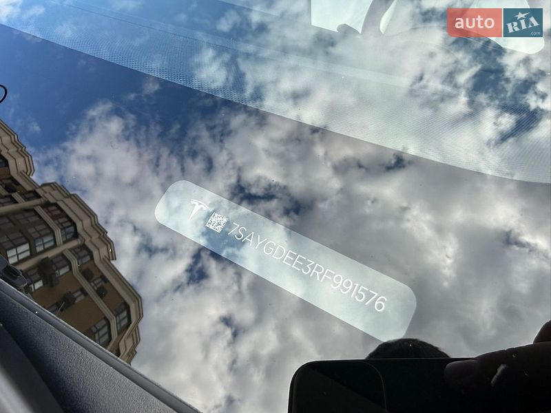 Внедорожник / Кроссовер Tesla Model Y 2024 в Киеве