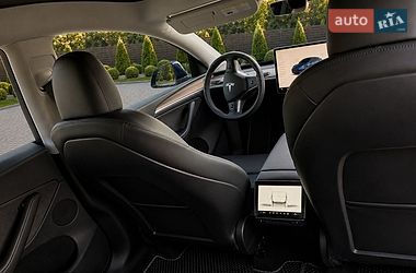 Позашляховик / Кросовер Tesla Model Y 2023 в Києві фото 12 Позашляховик / Кросовер Tesla Model Y 2023 в Києві