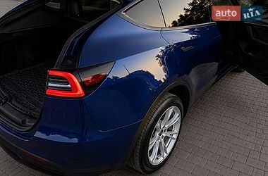 Позашляховик / Кросовер Tesla Model Y 2023 в Києві фото 7 Позашляховик / Кросовер Tesla Model Y 2023 в Києві
