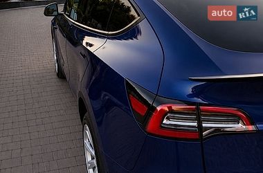 Позашляховик / Кросовер Tesla Model Y 2023 в Києві фото 4 Позашляховик / Кросовер Tesla Model Y 2023 в Києві