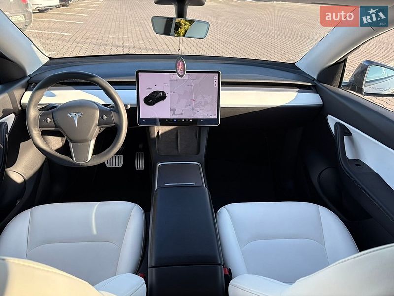 Позашляховик / Кросовер Tesla Model Y 2021 в Рівному