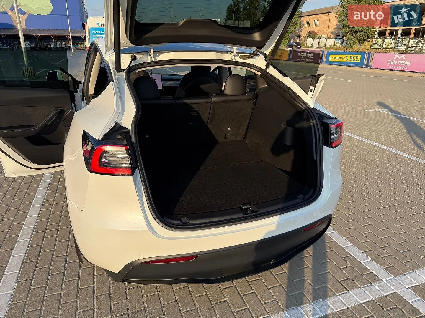 2022 Tesla Model Y - мініатюра 16