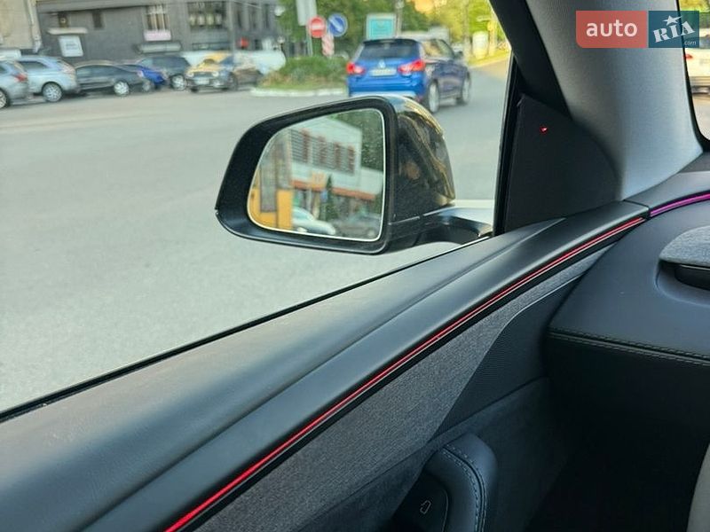 Позашляховик / Кросовер Tesla Model Y 2025 в Києві