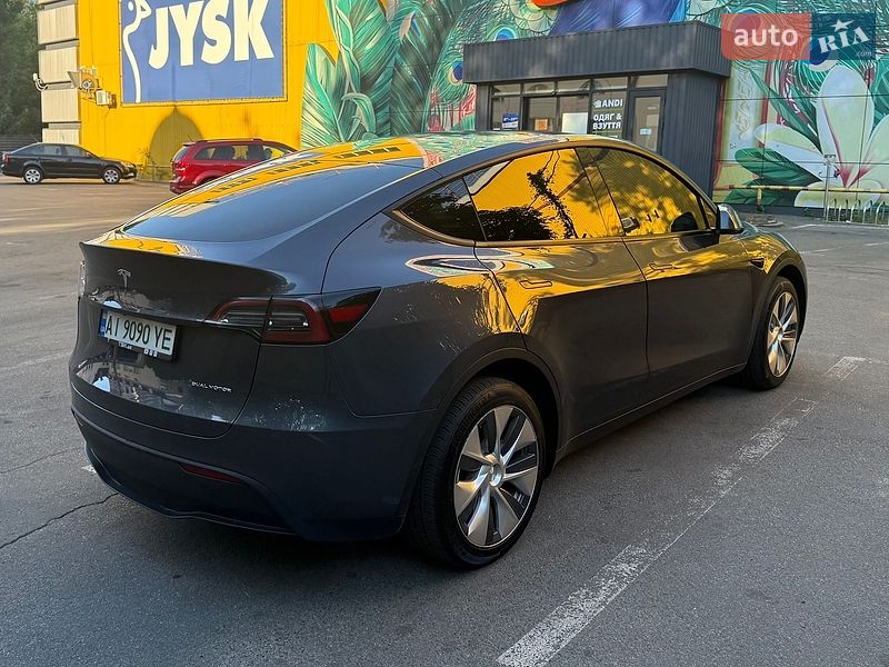 Внедорожник / Кроссовер Tesla Model Y 2023 в Буче