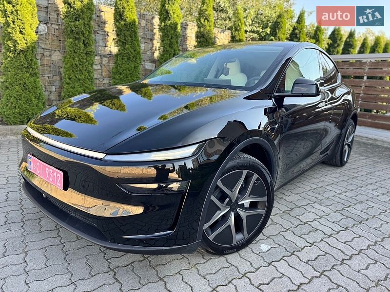Позашляховик / Кросовер Tesla Model Y 2026 в Стрию