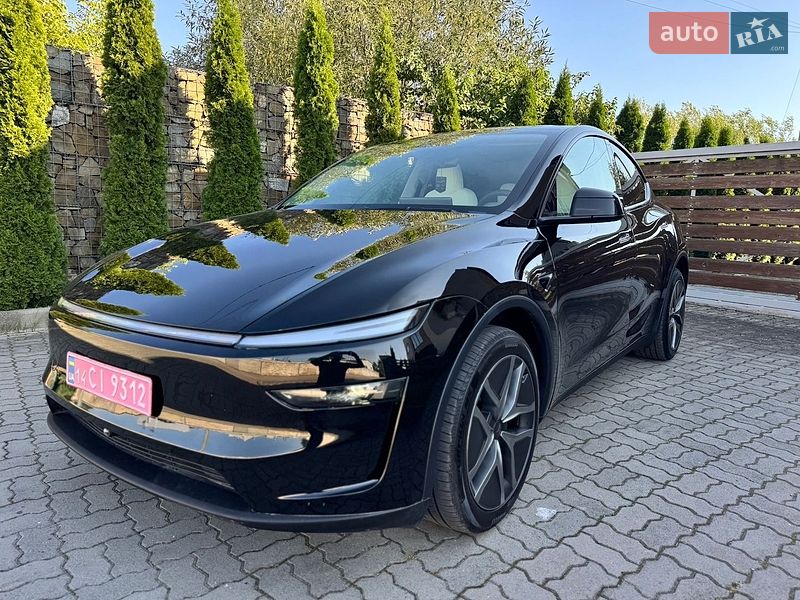 Позашляховик / Кросовер Tesla Model Y 2026 в Стрию