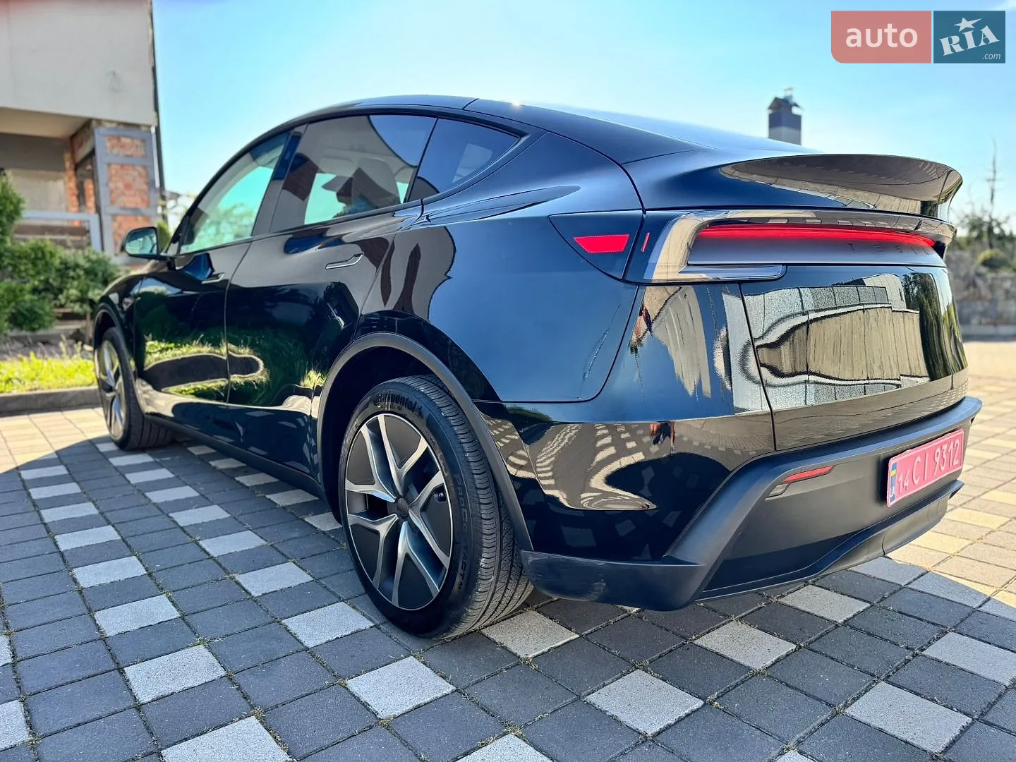 2026 Tesla Model Y - мініатюра 61