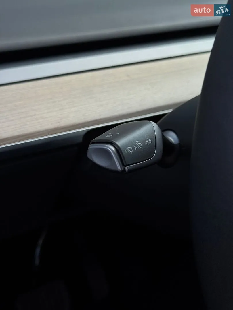 2023 Tesla Model Y - мініатюра 29