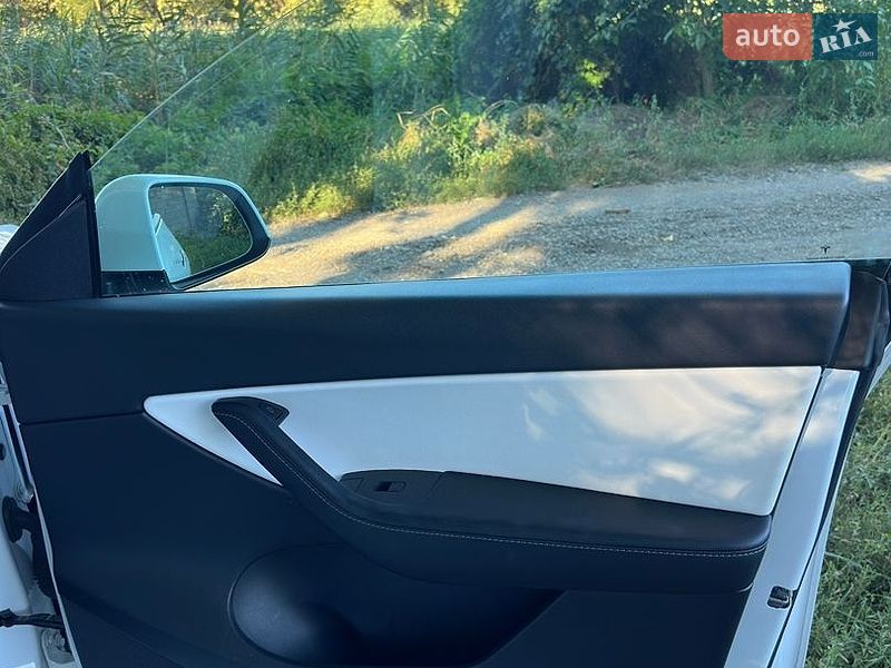 Внедорожник / Кроссовер Tesla Model Y 2021 в Кривом Роге фото 15 Внедорожник / Кроссовер Tesla Model Y 2021 в Кривом Роге