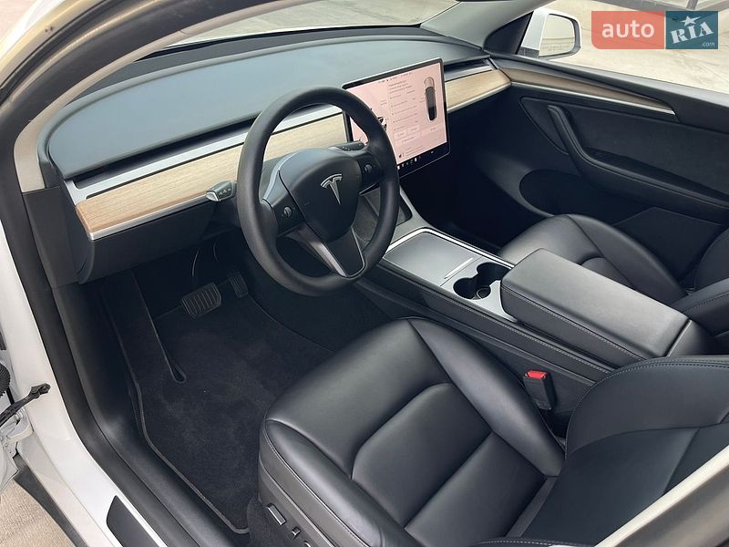 Внедорожник / Кроссовер Tesla Model Y 2023 в Луцке фото 15 Внедорожник / Кроссовер Tesla Model Y 2023 в Луцке