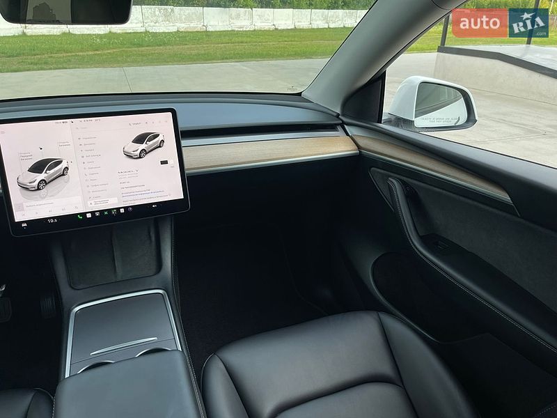 Внедорожник / Кроссовер Tesla Model Y 2023 в Луцке фото 29 Внедорожник / Кроссовер Tesla Model Y 2023 в Луцке