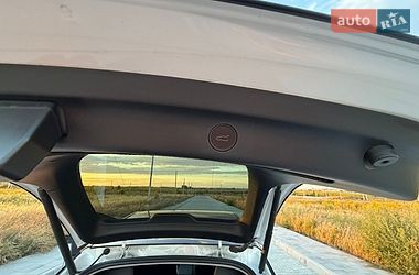 Внедорожник / Кроссовер Tesla Model Y 2021 в Ровно