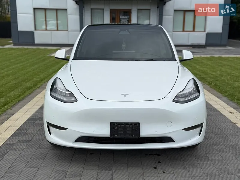 Tesla Model Y 2020
