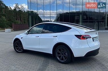 Внедорожник / Кроссовер Tesla Model Y 2022 в Костополе