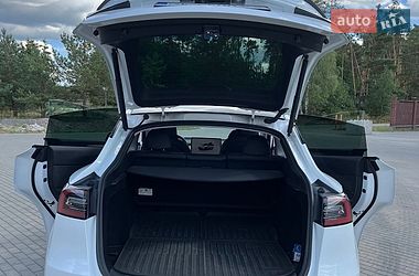 Внедорожник / Кроссовер Tesla Model Y 2022 в Костополе